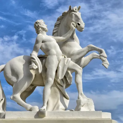 Spectacular City Sculpture Production